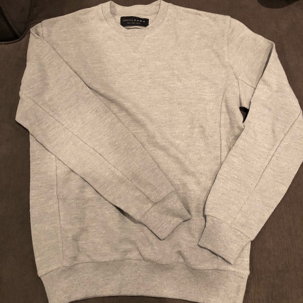 Zara Men’s grey pullover